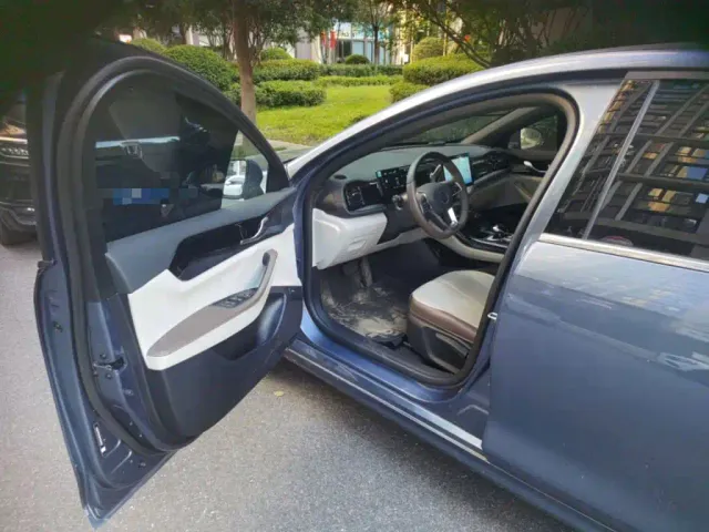 BYD Qin PLUS — Фото автомобиля 12