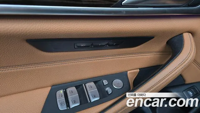 BMW 5 Series G30 — Фото автомобиля 29