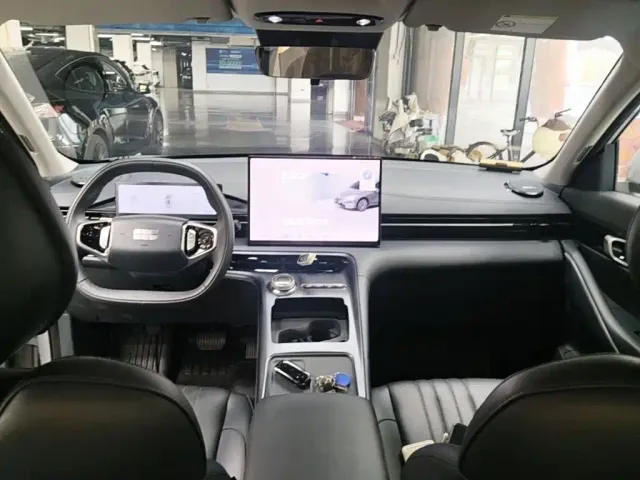 Geely Galaxy E5 — Фото автомобиля 9