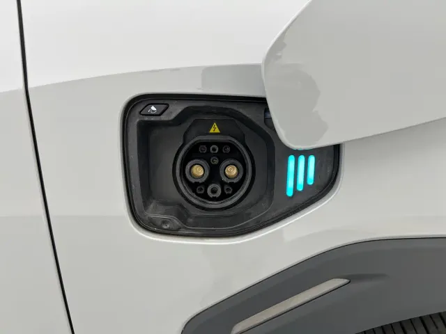 Nio ES6 — Фото автомобиля 24
