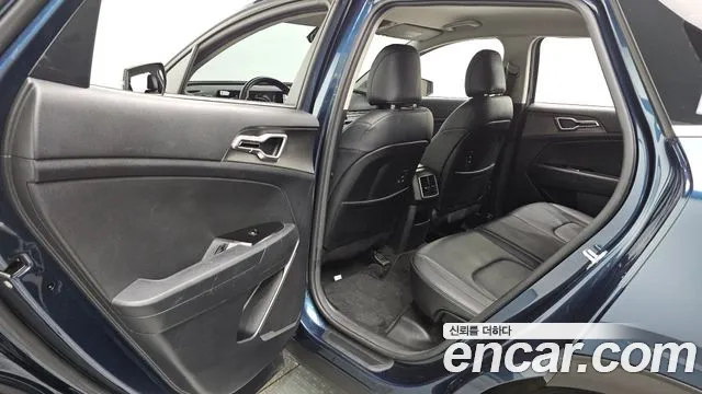 Kia Sportage Sportage 5-е поколение Бензин 1.6 турбо 2WD — Фото автомобиля 26
