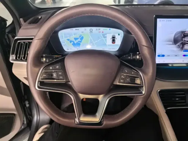 BYD Song PLUS — Фото автомобиля 10