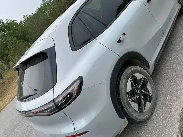 Geely Galaxy E5 — Фото автомобиля 6
