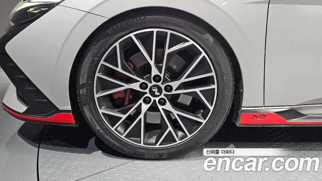 Hyundai AVANTE — Фото автомобиля 5