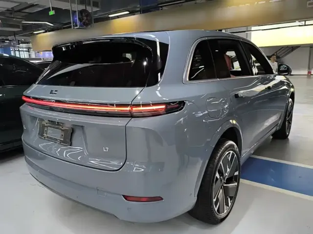 Li Auto L7 — Фото автомобиля 6
