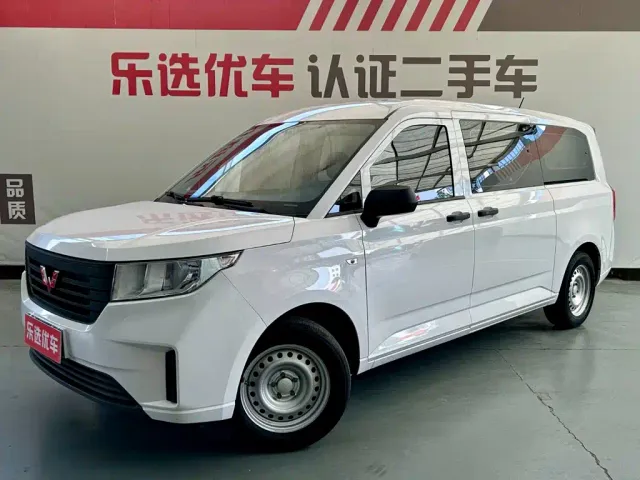 Фотография автомобиля — Wuling Zhengcheng