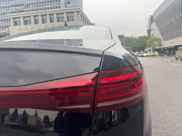 Volkswagen Passat — Фото автомобиля 6