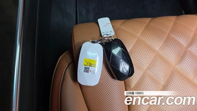 Genesis GV80 — Фото автомобиля 24