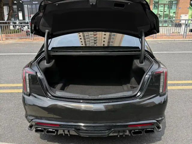 Cadillac CT5 — Фото автомобиля 9