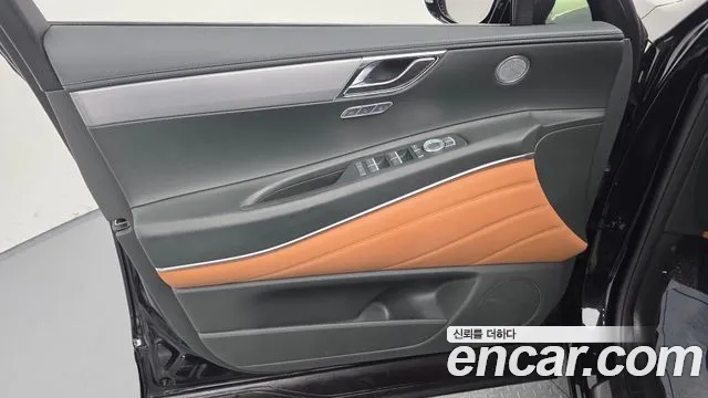 Genesis GV80 2.5T Бензин AWD — Фото автомобиля 17