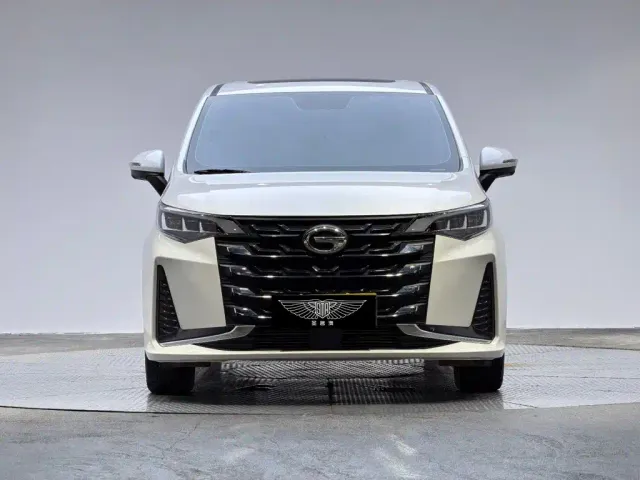 GAC Trumpchi M6 — Фото автомобиля 2