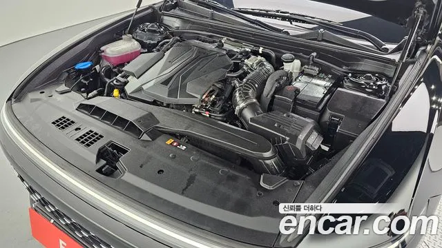Hyundai Grandeur GN7 — Фото автомобиля 9