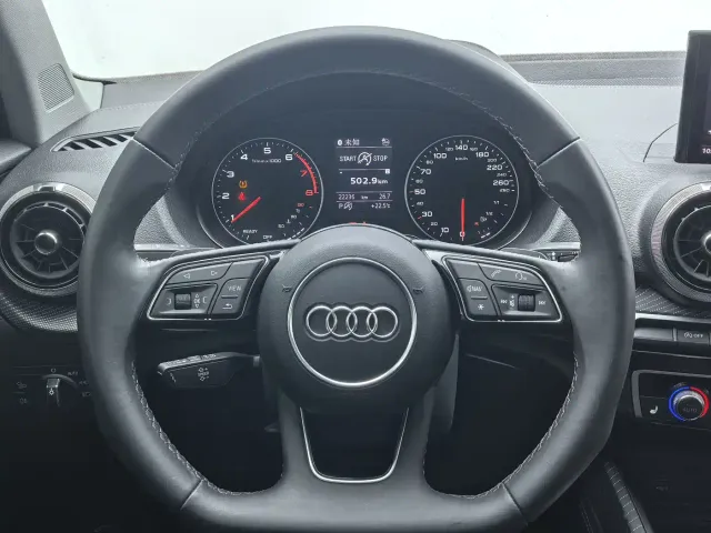 Audi Q2L — Фото автомобиля 16