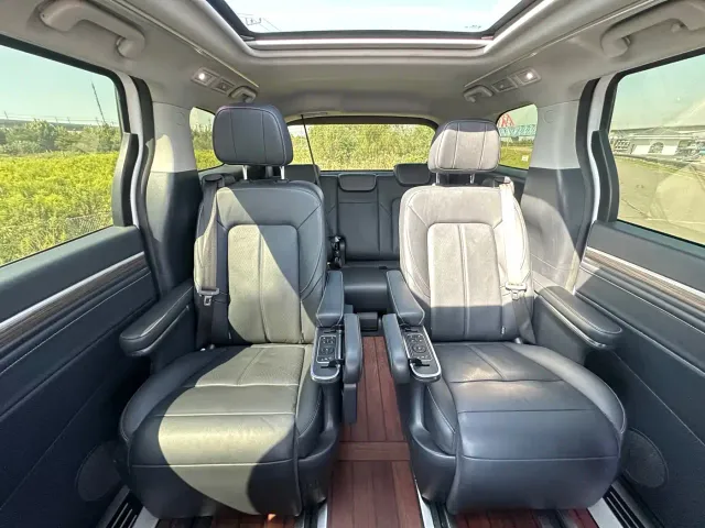 GAC Trumpchi M8 — Фото автомобиля 11