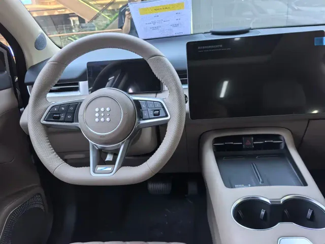 Landian E5 PLUS — Фото автомобиля 9