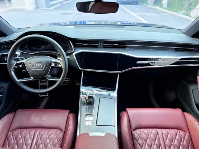 Audi A7L — Фото автомобиля 9
