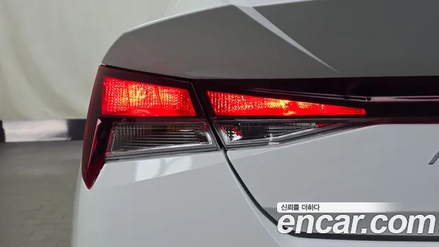 Hyundai Avante — Фото автомобиля 8