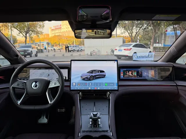 Denza Z9GT — Фото автомобиля 9