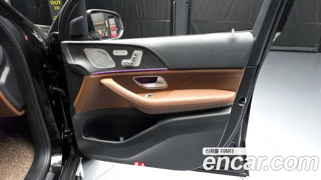 Mercedes-Benz GLS-Class — Фото автомобиля 18