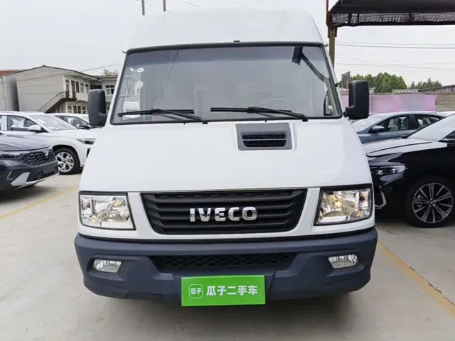Iveco Daily — Фото автомобиля 2