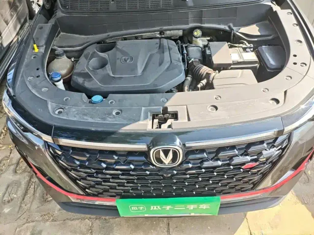 Changan CS35 Plus — Фото автомобиля 16
