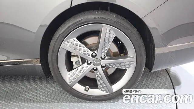 Genesis G80 Бензин 3.5 турбо AWD — Фото автомобиля 20