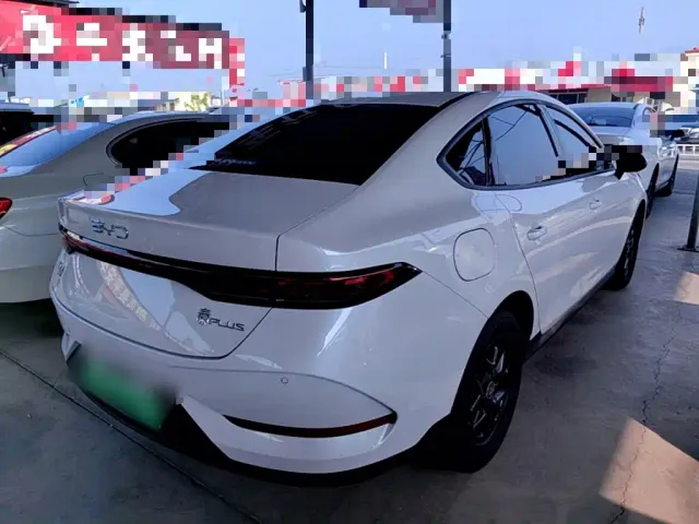 BYD Qin PLUS — Фото автомобиля 6
