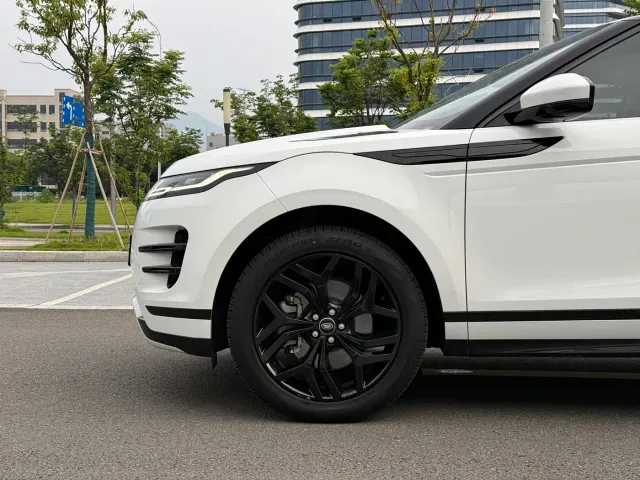 Land Rover Range Rover Evoque — Фото автомобиля 4