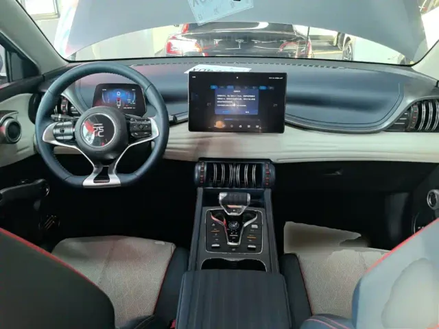 BYD Yuan PLUS — Фото автомобиля 9