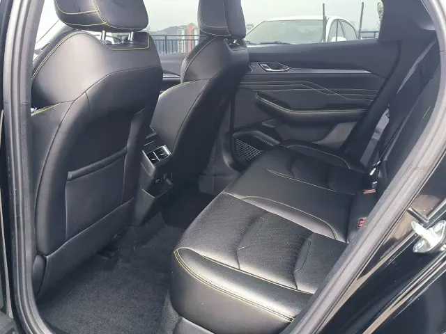 Geely Xingrui — Фото автомобиля 17
