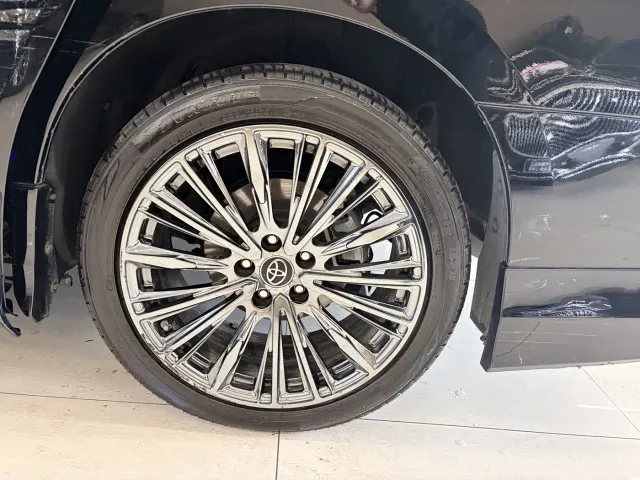 Toyota Alphard — Фото автомобиля 15