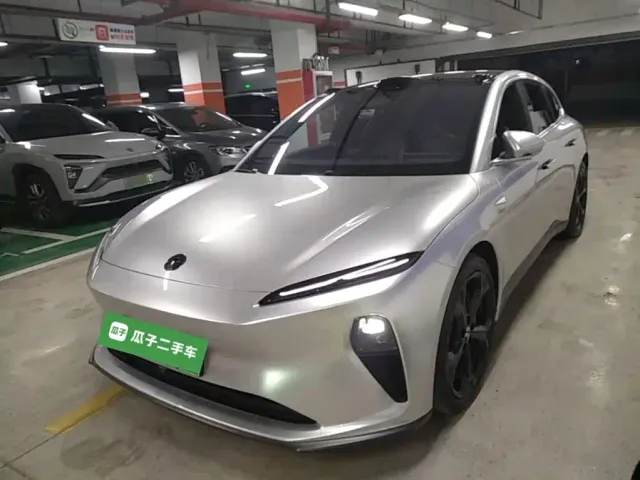 Фотография автомобиля — Nio ET5 Touring