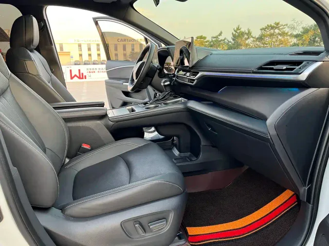 Toyota Sienna — Фото автомобиля 9