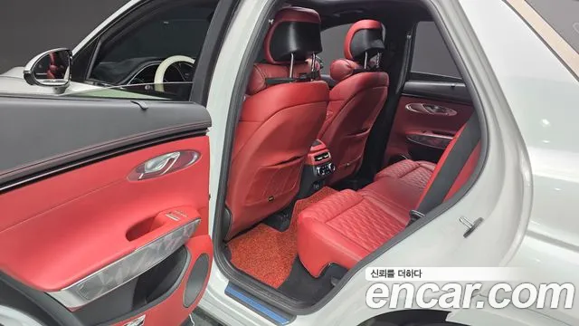 Genesis GV70 — Фото автомобиля 18