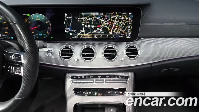Mercedes-Benz E-Class W213 — Фото автомобиля 19