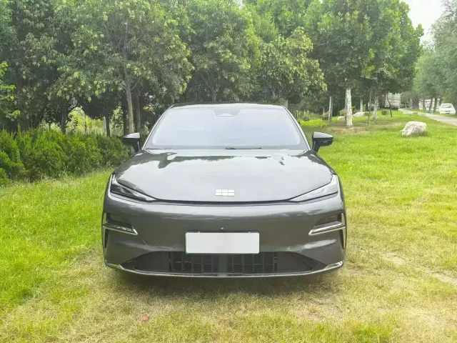 Geely Galaxy Xingyao 8 — Фото автомобиля 2
