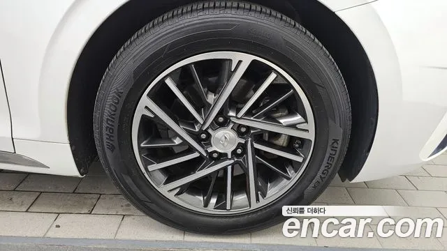 Hyundai Grandeur Новый Grandeur IG — Фото автомобиля 20