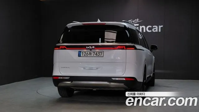 Kia Canival Carnival 4 поколение Бензин 9 мест Signature — Фото автомобиля 4