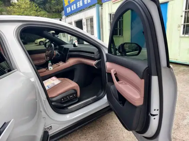 Nio EC6 — Фото автомобиля 7