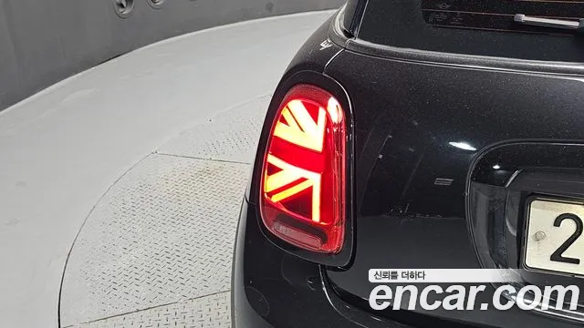 MINI Cooper — Фото автомобиля 8