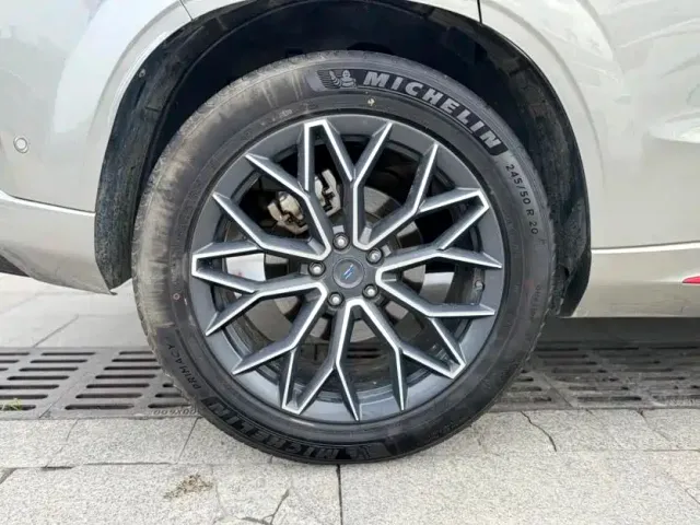 Changan Z6 — Фото автомобиля 12