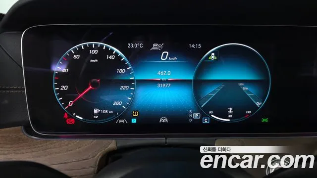 Mercedes-Benz E-Class — Фото автомобиля 8