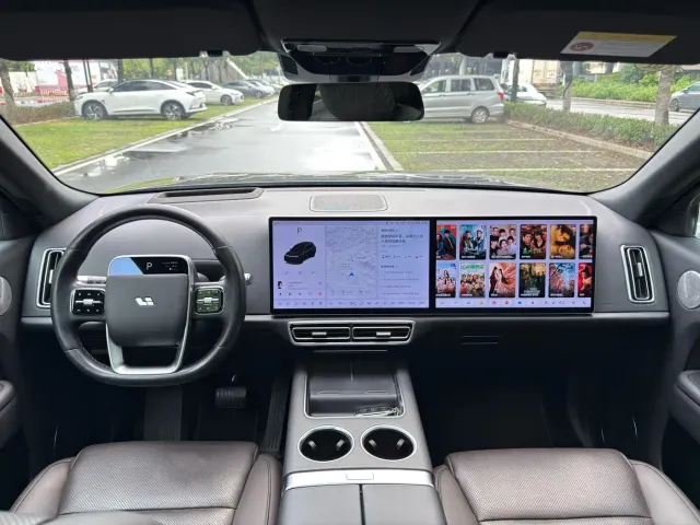 Li Auto L8 — Фото автомобиля 18