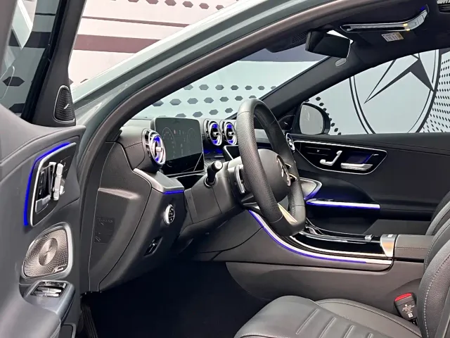 Mercedes-Benz C-Class — Фото автомобиля 6