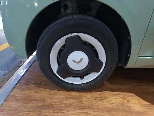 Wuling Hongguang Mini EV — Фото автомобиля 22