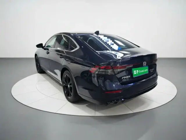 Honda Accord — Фото автомобиля 4