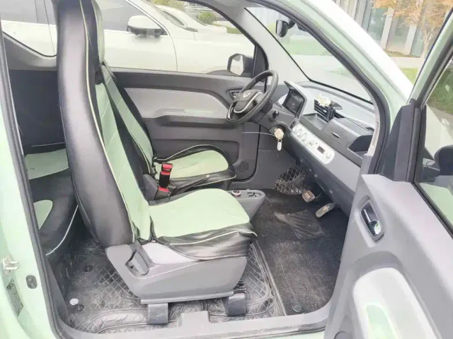 Wuling Hongguang Mini EV — Фото автомобиля 13