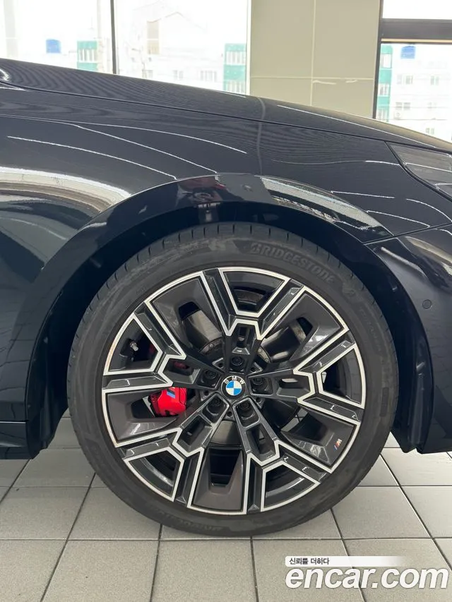 BMW 5 Series G60 — Фото автомобиля 4