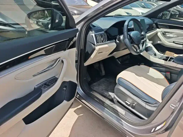 BYD Song PLUS — Фото автомобиля 11