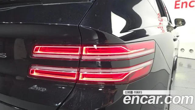 Genesis GV80 — Фото автомобиля 8